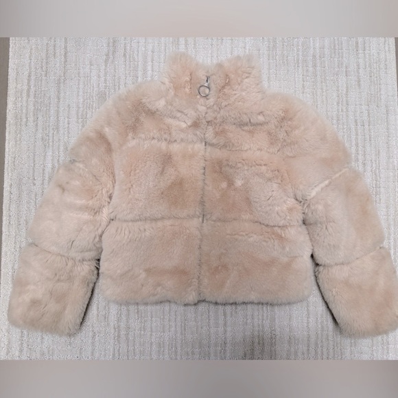 Girls Faux Fur Jacket size medium - Picture 2 of 14
